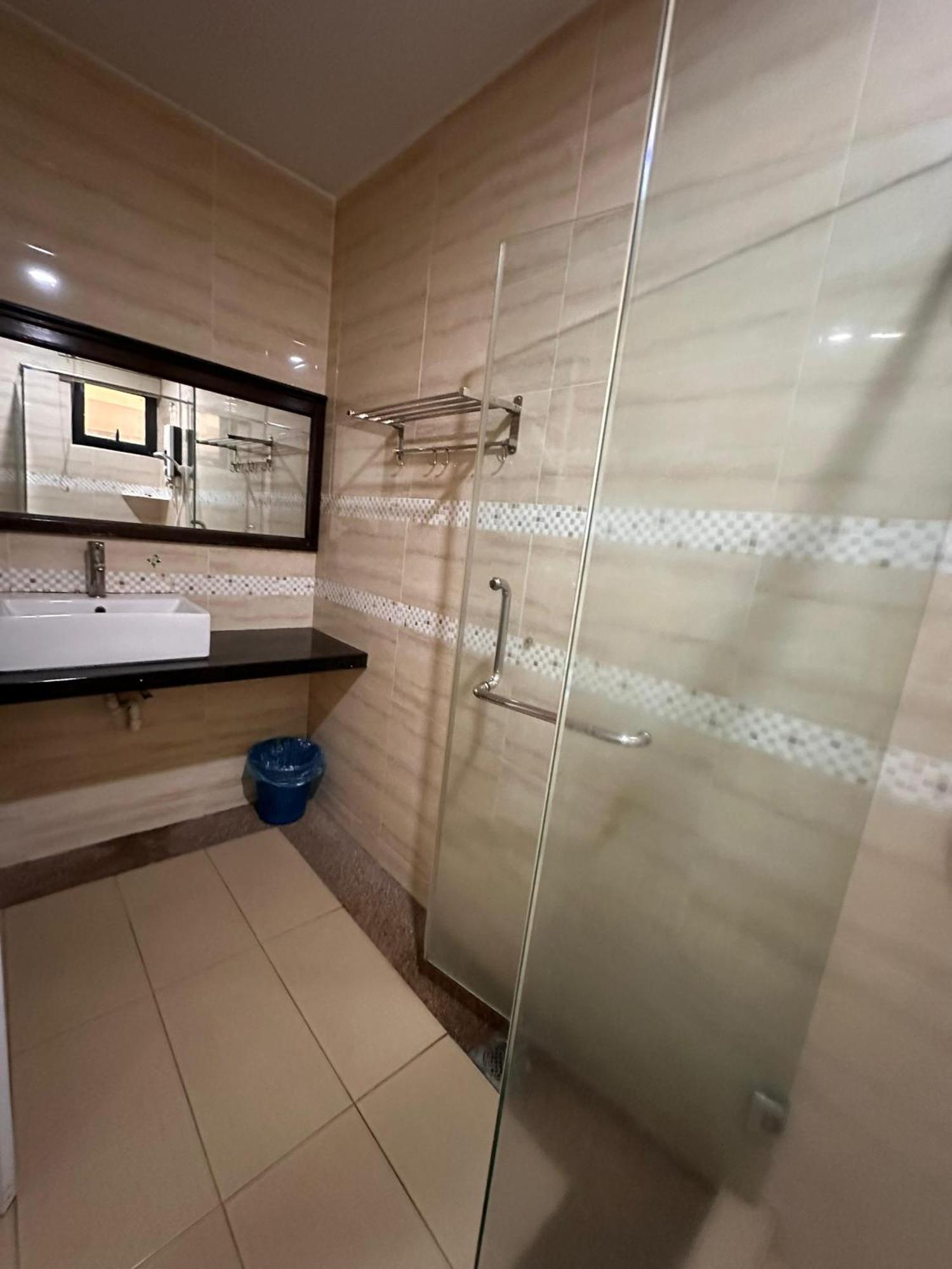 Maxwell Hotel